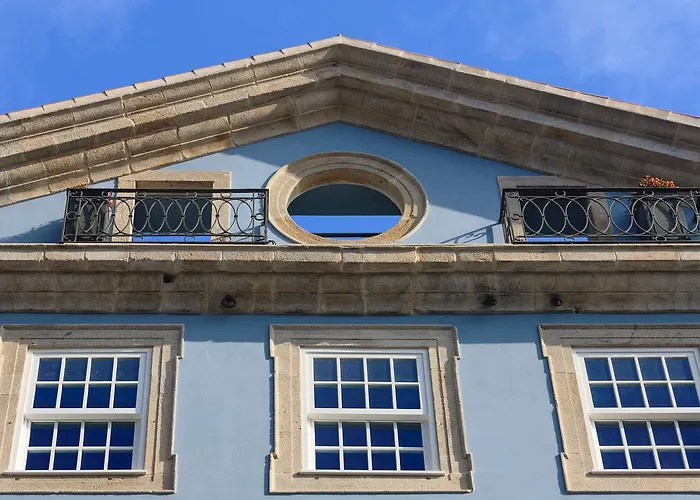 The Arc Carris * Oporto