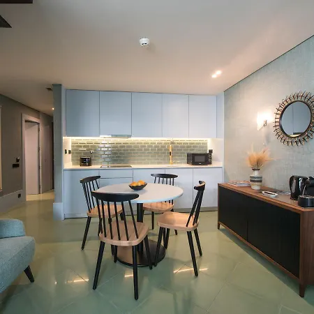 阿尔克凯里公寓 *